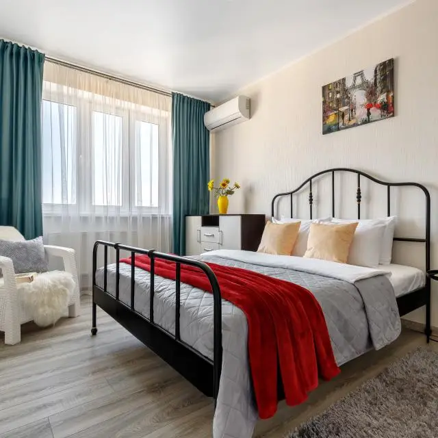 Real photos of Apartments on Kommunarov street 270 bldg. 1