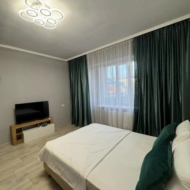 Real photos of 1-room apartment on Kecil-Oola 7E street
