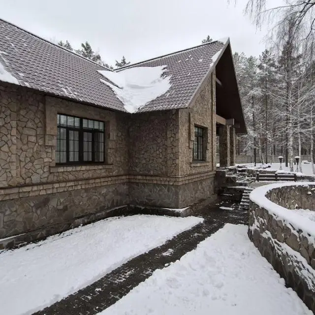 Real photos of Noble manor