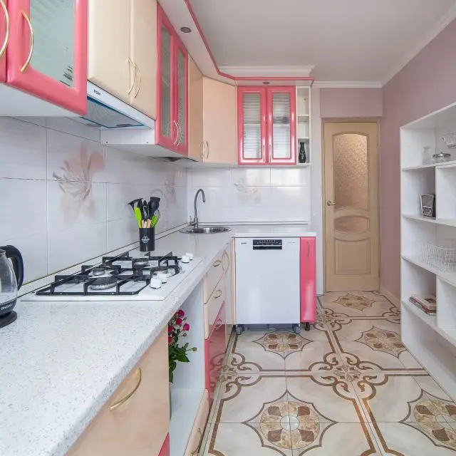 Реальные фото MyHome YourHome (МайХоум ЙоХоум) на улице Островского 67