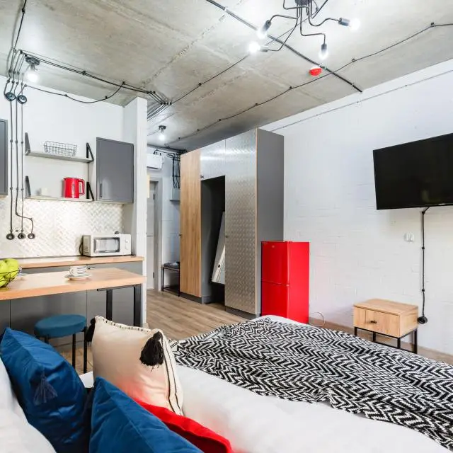 Real photos of Gorbachev's apartments on 306 Varfolomeeva Street