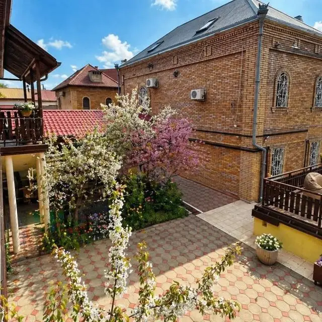 Real photos of The manor