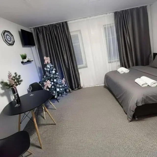 Real photos of Champion Motel 