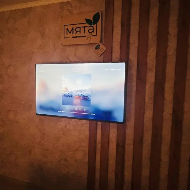 Real photos of Miata. Centre