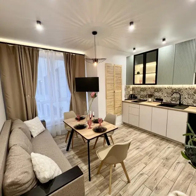 Real photos of RentFlat (Rent Flat) on Rossiyskiy Avenue 15