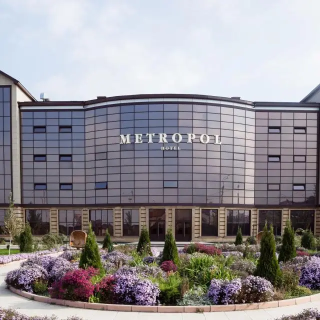 Real photos of Metropol