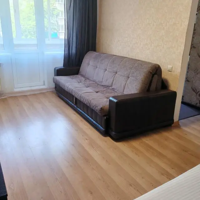 Real photos of 1-room apartments near the Boulevard of Heroes