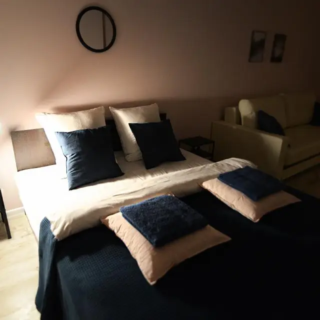 Real photos of Apartment Renta36 (Rent) on 6 Olympic Boulevard