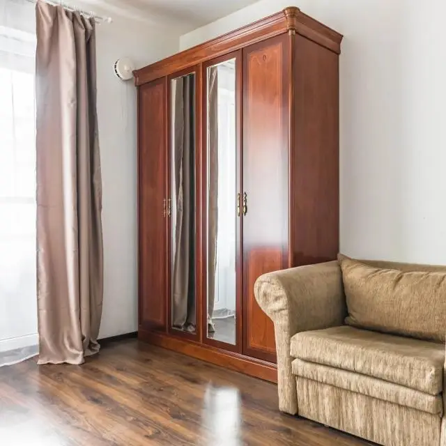 Real photos of How are you at Home on 171k4 Veterans Avenue