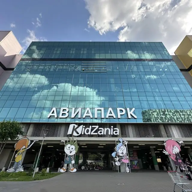 Real photos of Art Apart on Khodynsky 2
