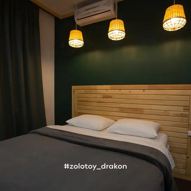 Real photos of Zolotoi Drakon