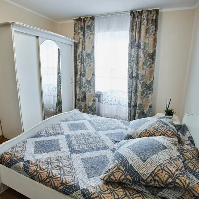 Real photos of The upper room on 62 Lunacharsky Street