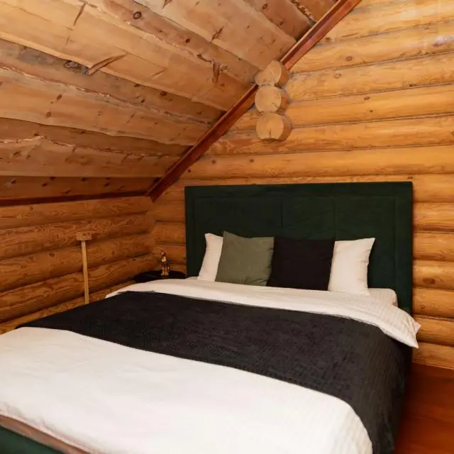 Real photos of Hunter House Cabin