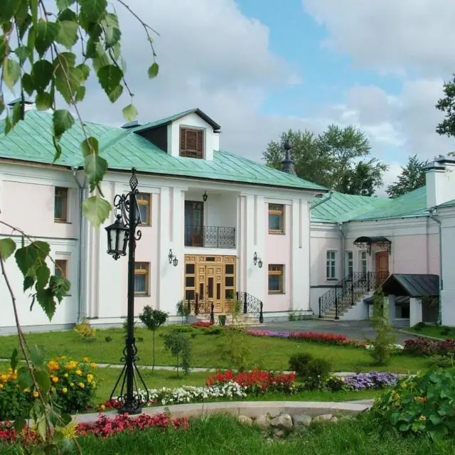 Real photos of Pushkarskaya sloboda