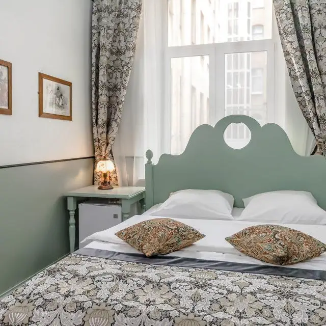 Real photos of Greenwich Yard