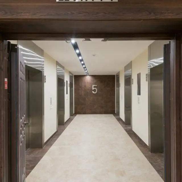 Реальные фото Lo Apartments (Ло Апартментс) на улице Василисы Кожиной