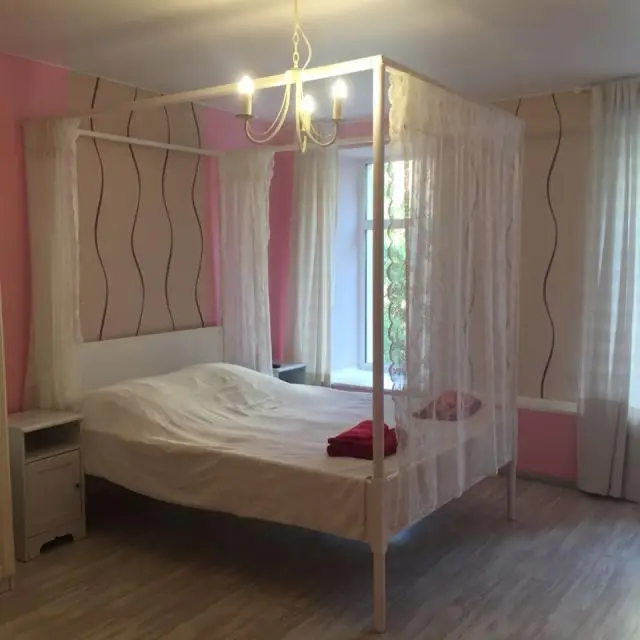 Real photos of Old Flat at 28 8th Sovetskaya Street