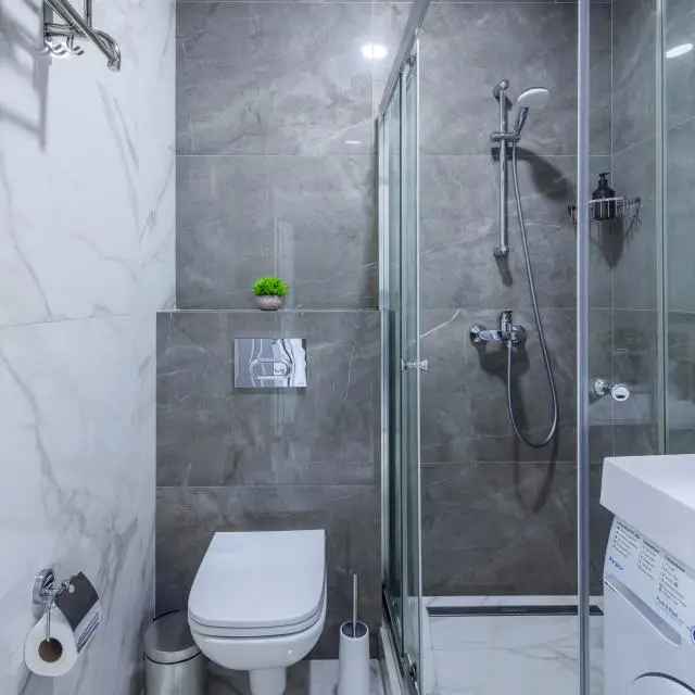 Real photos of 24 hours a day at the Metropol residential complex