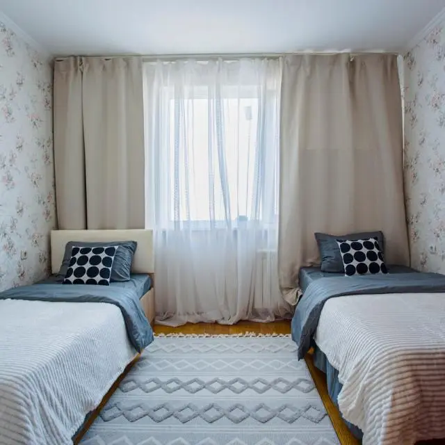 Real photos of Moment House on Kutuzov Street