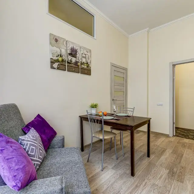 Real photos of Cozy studio apartment BombFlat on Decabristov