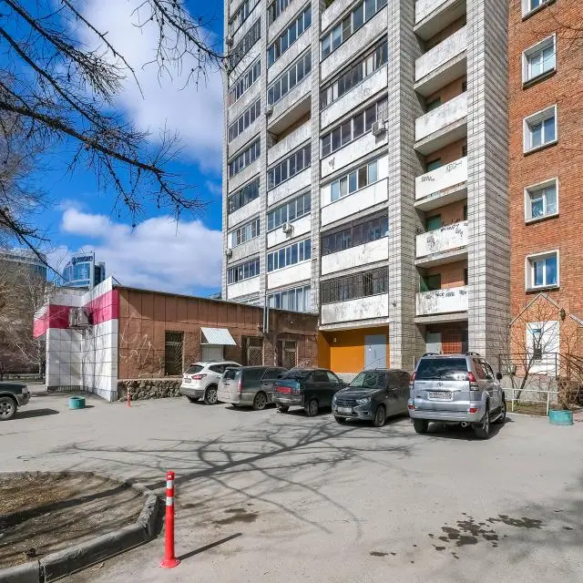 Real photos of V Gosti on Chelyuskintsev Street 14/1