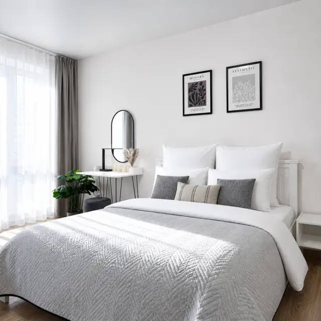 Реальные фото Vegas apartments (Вегас апартментс) на улице Александра Хохлова 7