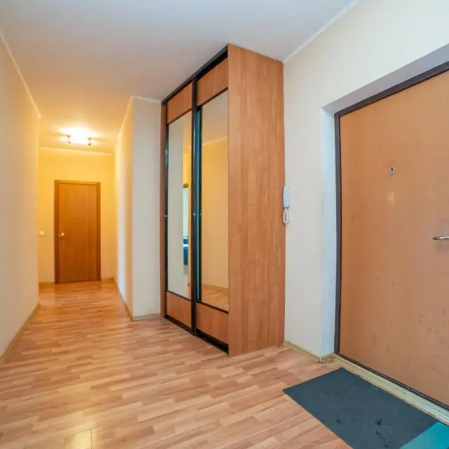 Real photos of Europe Center on Sheinkman Street
