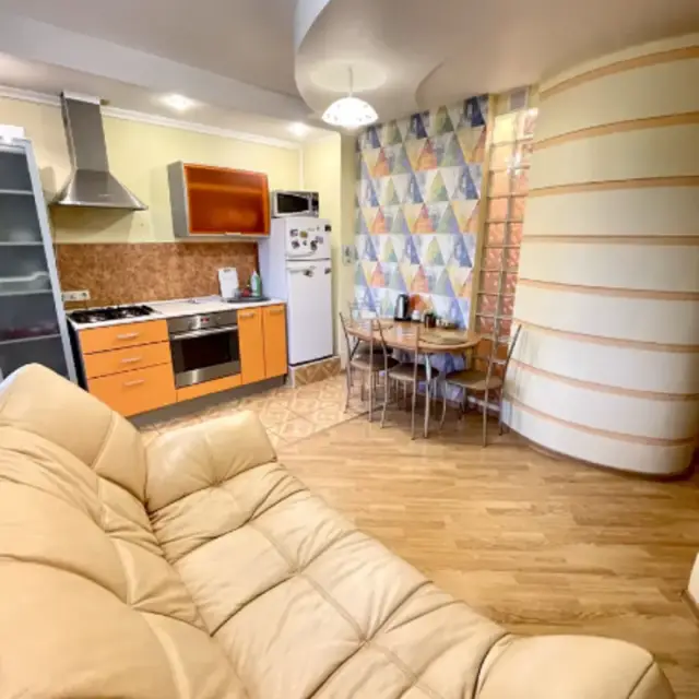 Real photos of Once upon a time we lived on Vavilov Street
