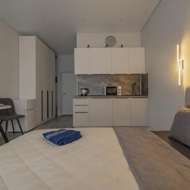 Реальные фото квартира с видом на озеро от EVERE HOME 