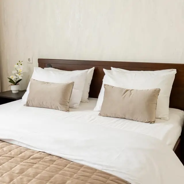 Реальные фото HomeHotel (ХоумОтель) на улице Бурнаковская 105