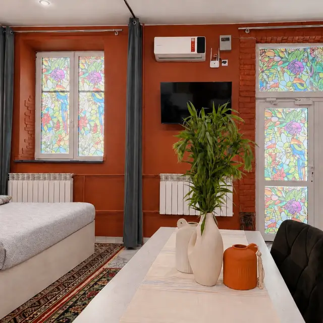 Real photos of Five Corners Apartments 