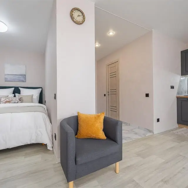 Real photos of Hotel Apartments (Like At Home ) on Maxim Gorky St., 158. Near Kulibin Park.
