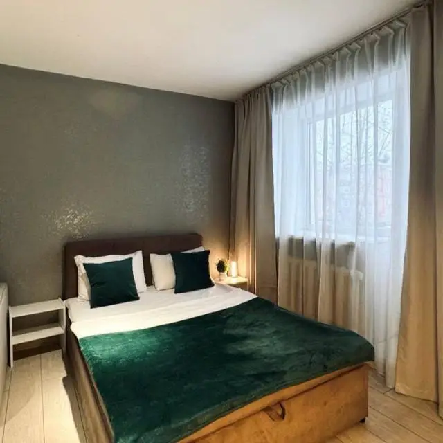 Real photos of 1-room apartment on 102 Kochetova street