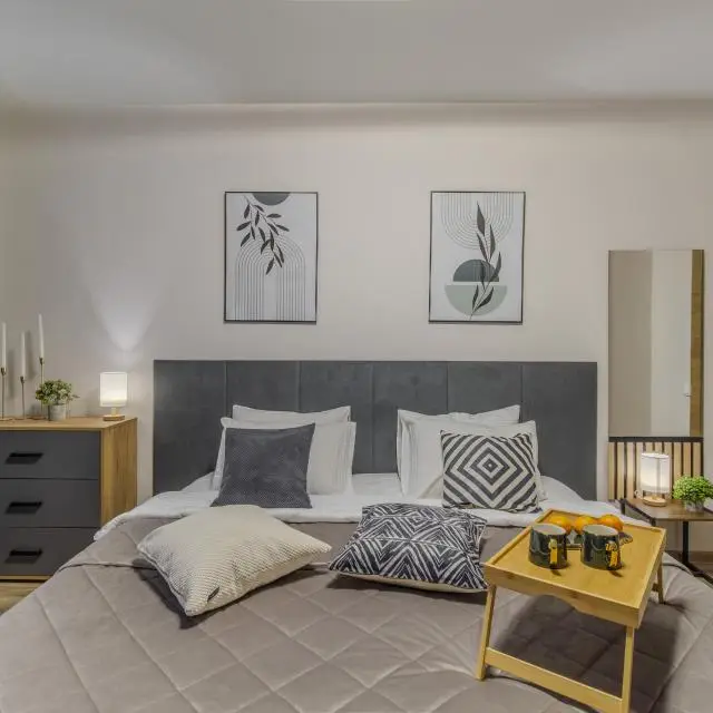 Реальные фото Vegas apartments на улице Профинтерна 26