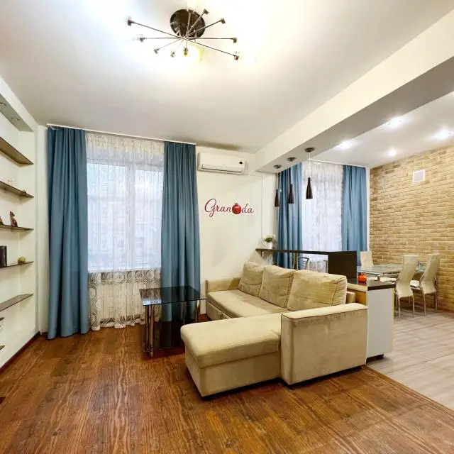 Real photos of Granada Apartments on Lenin Avenue 40
