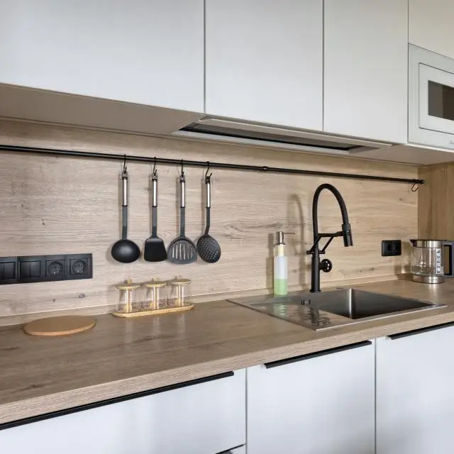 Реальные фото MyHome YourHome на Чайковского 2/7