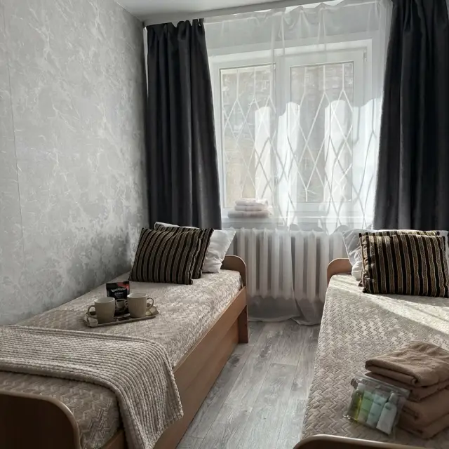Реальные фото Апартаменты с 2 спальнями у Областной больницы и роддома, мкр. Юбилейный