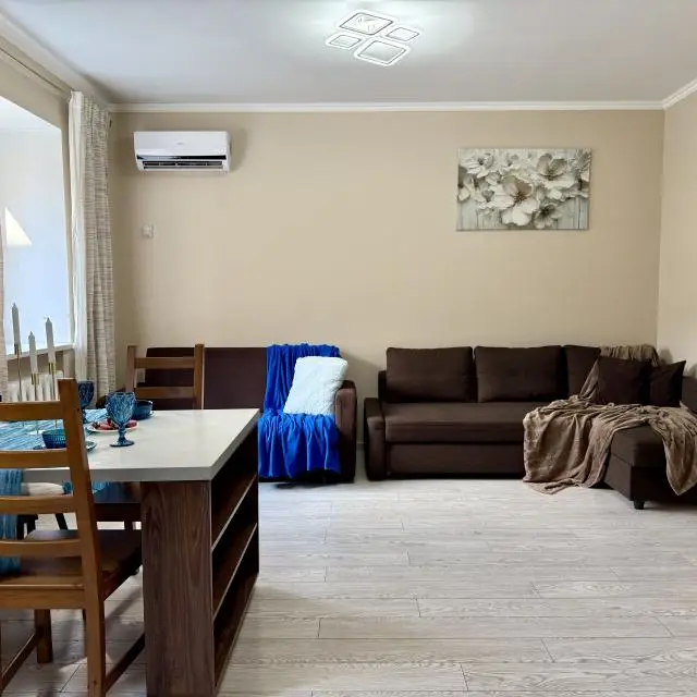 Real photos of Compass on Miusskaya Street