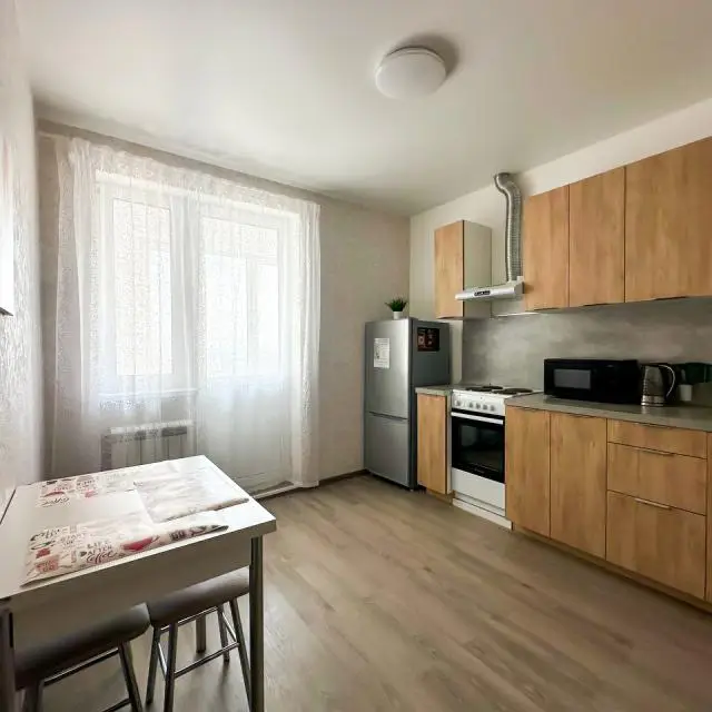 Real photos of EasyRent at 242 Karl Marx Avenue