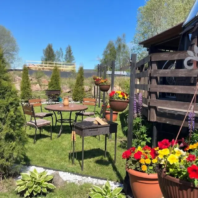 Real photos of Paradise in a hut in Korobitsyno