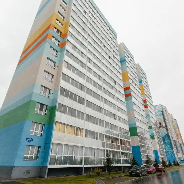 Real photos of Yousinn (Yousinn) on Yasny Bereg Street