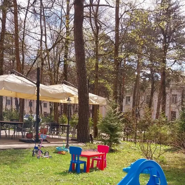 Real photos of Greenway Park Hotel
