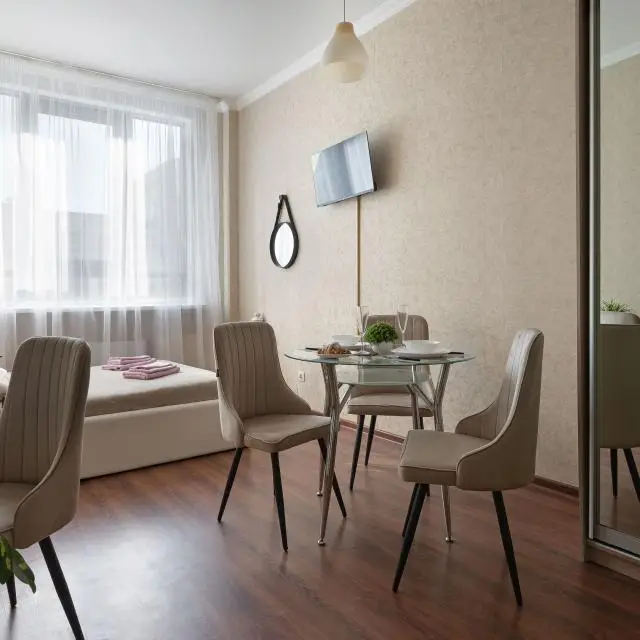 Реальные фото MyHome YourHome на Московский 183-185