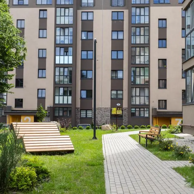 Real photos of SCANDI apartments on 6 Tikhaya Street, building 2