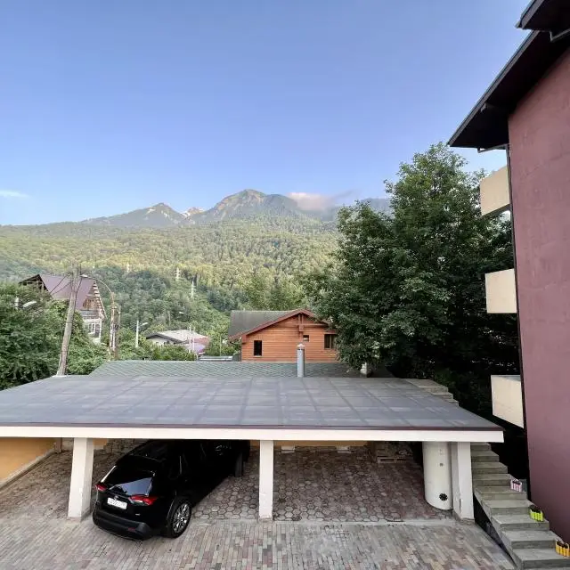Real photos of Mountain Hill