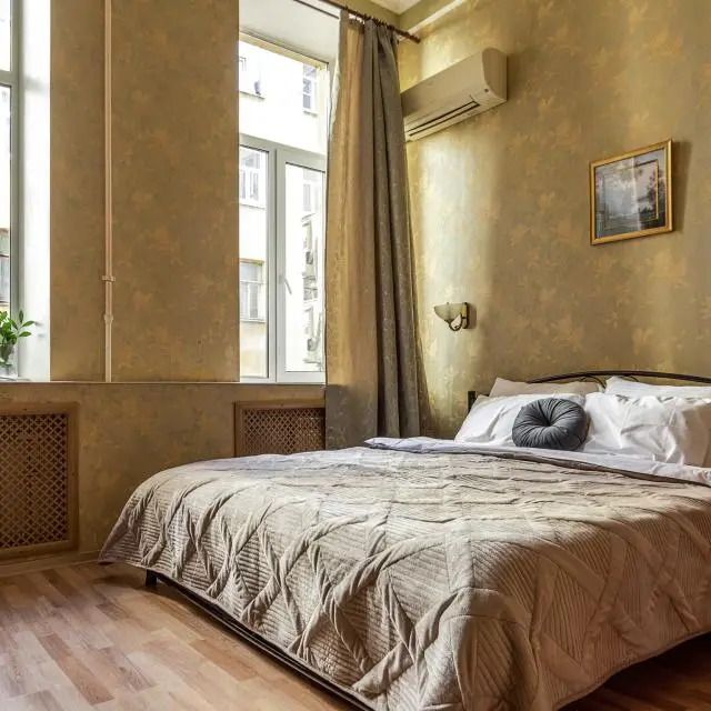 Real photos of RentDaySpb on Vosstaniya Street