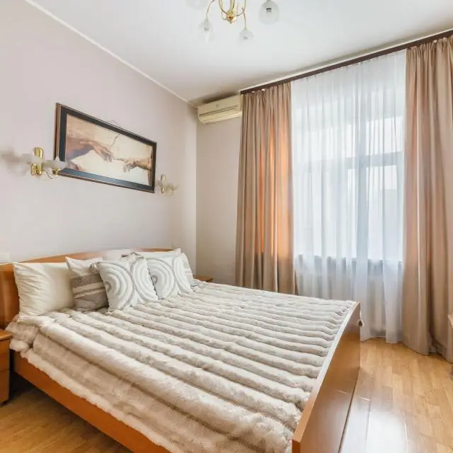 Реальные фото ApartLux (АпартЛюкс) на Большой Доргомиловской 7