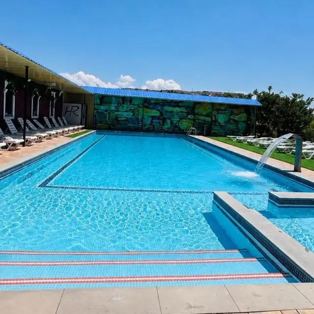 Реальные фото Canyon Hills Hotel (Каньон Хиллз)