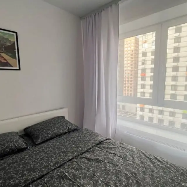 Реальные фото RentMe 24 (РентМи) на улице Александры Монаховой 87 корпус 6