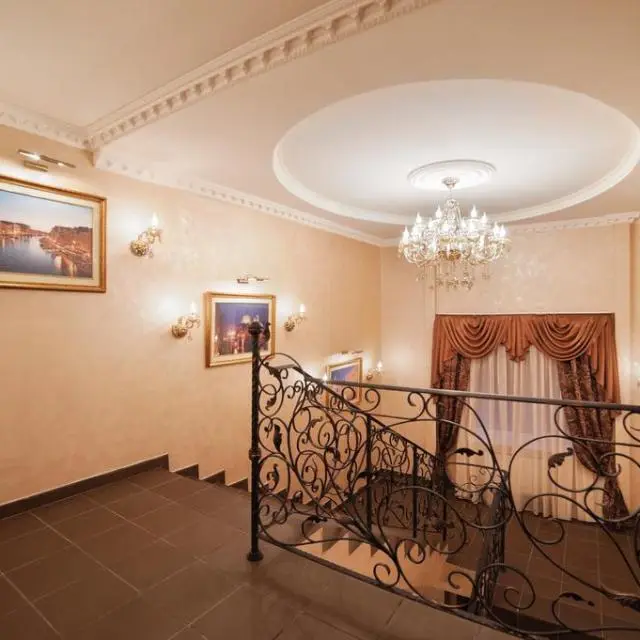 Real photos of Venetsiya